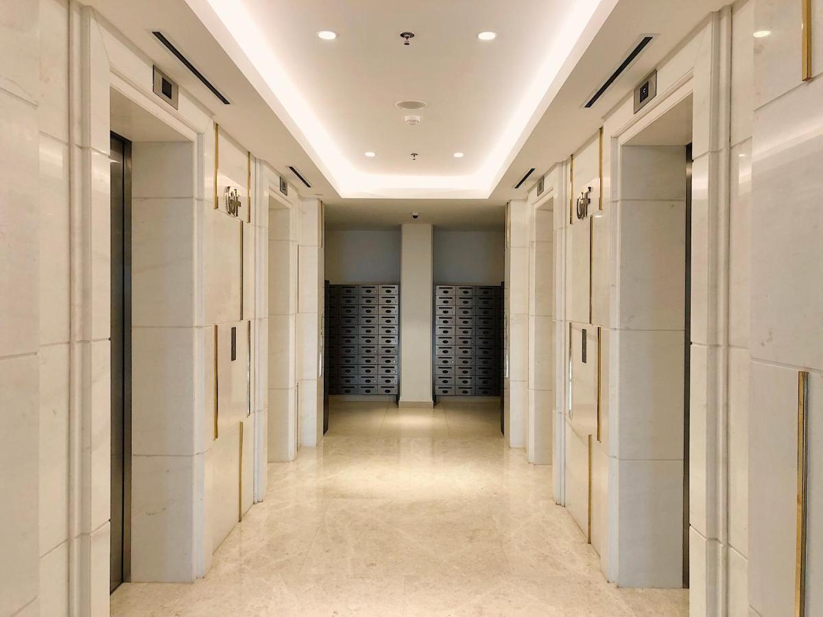 Gold Coast Pik Sea View Apartments By Longesuites Jacarta Exterior foto