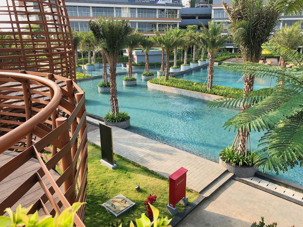 Gold Coast Pik Sea View Apartments By Longesuites Jacarta Exterior foto